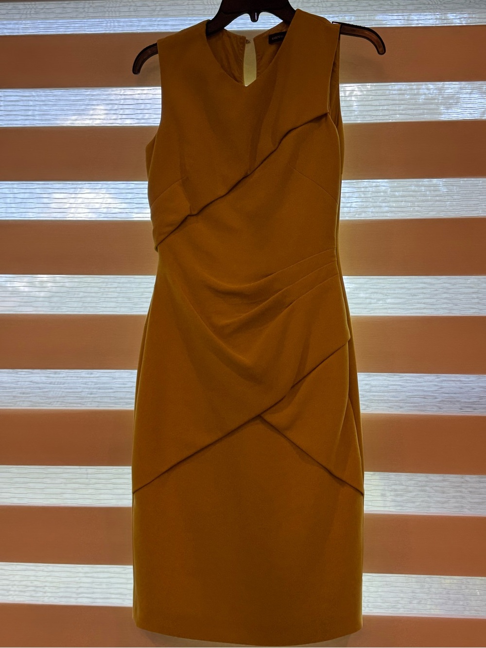Karen Millen Chartreuse Sleeveless Sheath Dress - Picture 3 of 4
